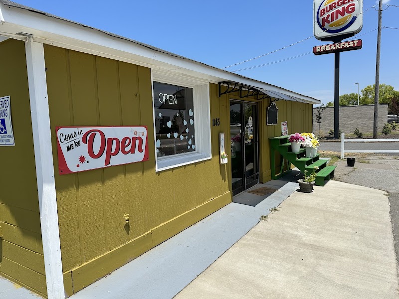 Rock Hill Flower Market Shoppe florist in Lesslie SC